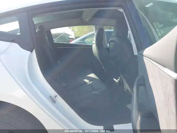 5YJ3E1EB1RF792558 2024 TESLA MODEL 3 - Image 8