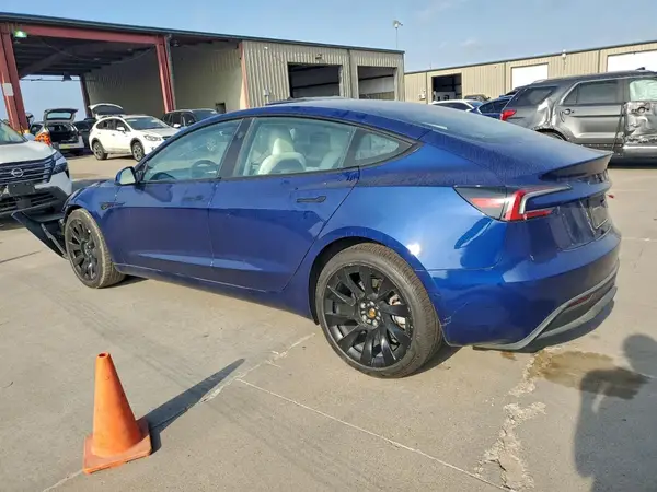 5YJ3E1EB1RF793161 2024 TESLA MODEL 3 - Image 2