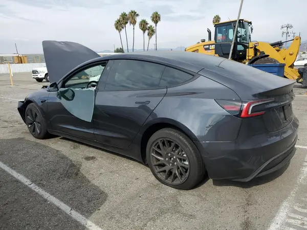 5YJ3E1EB1RF796772 2024 TESLA MODEL 3 - Image 2