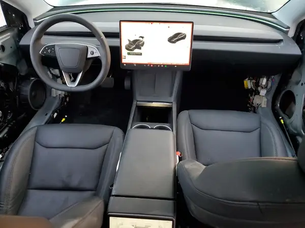 5YJ3E1EB1RF797016 2024 TESLA MODEL 3 - Image 8