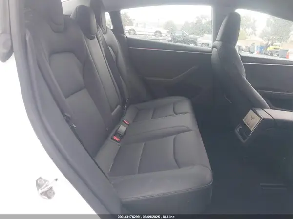 5YJ3E1EB1RF797629 2024 TESLA MODEL 3 - Image 8
