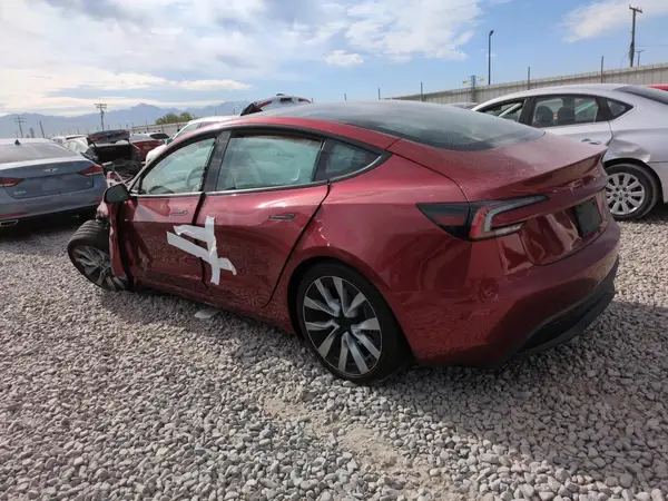5YJ3E1EB1RF809858 2024 TESLA MODEL 3 - Image 2
