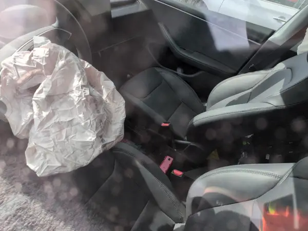 5YJ3E1EB1RF809858 2024 TESLA MODEL 3 - Image 8