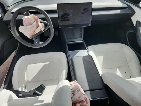 5YJ3E1EB1RF811030 2024 TESLA MODEL 3 - Image 8