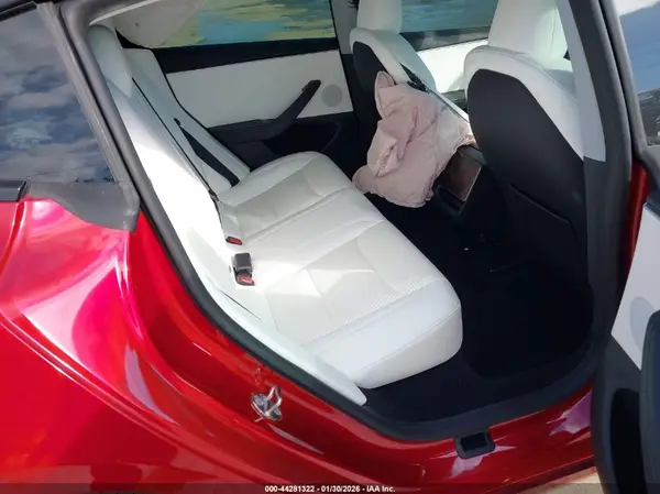 5YJ3E1EB1RF812954 2024 TESLA MODEL 3 - Image 8