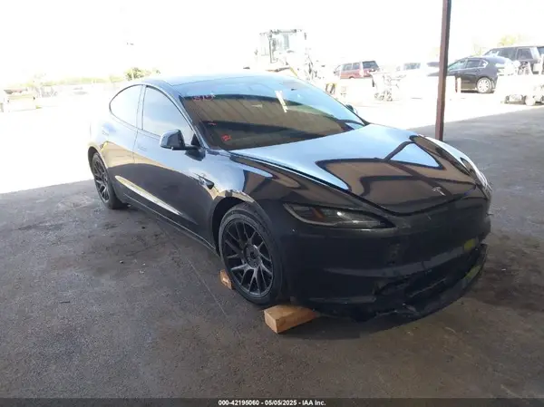5YJ3E1EB1RF816244 2024 TESLA MODEL 3 - Image 1