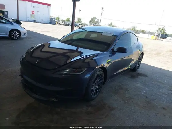 5YJ3E1EB1RF816244 2024 TESLA MODEL 3 - Image 2