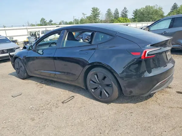 5YJ3E1EB1RF816258 2024 TESLA MODEL 3 - Image 2
