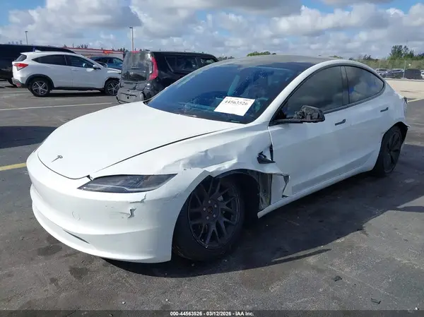 5YJ3E1EB1RF817765 2024 TESLA MODEL 3 - Image 2