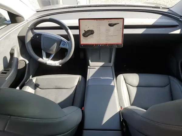 5YJ3E1EB1RF821492 2024 TESLA MODEL 3 - Image 8