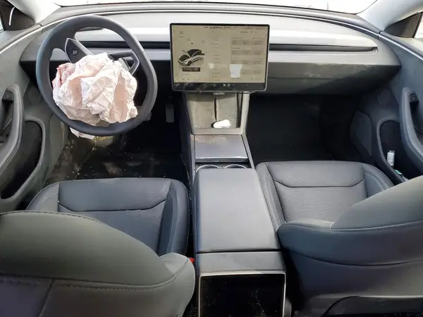 5YJ3E1EB1RF846652 2024 TESLA MODEL 3 - Image 8