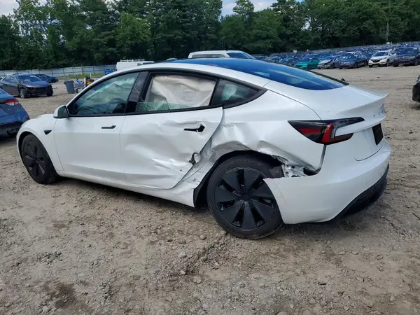 5YJ3E1EB1RF846988 2024 TESLA MODEL 3 - Image 2