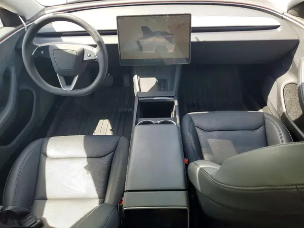 5YJ3E1EB1RF846988 2024 TESLA MODEL 3 - Image 8