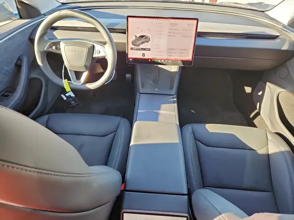 5YJ3E1EB1SF009079 2025 TESLA MODEL 3 - Image 8