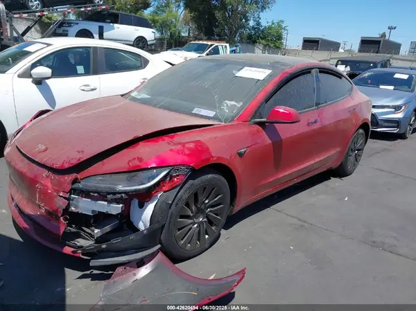 5YJ3E1EB1SF012886 2025 TESLA MODEL 3 - Image 2