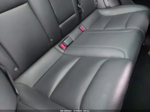 5YJ3E1EB1SF029882 2025 TESLA MODEL 3 - Image 8