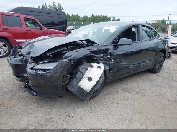 5YJ3E1EB1SF055365 2025 TESLA MODEL 3 - Image 2