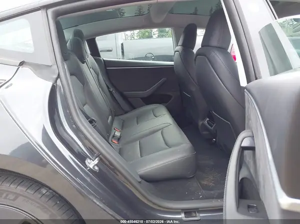 5YJ3E1EB1SF055365 2025 TESLA MODEL 3 - Image 8