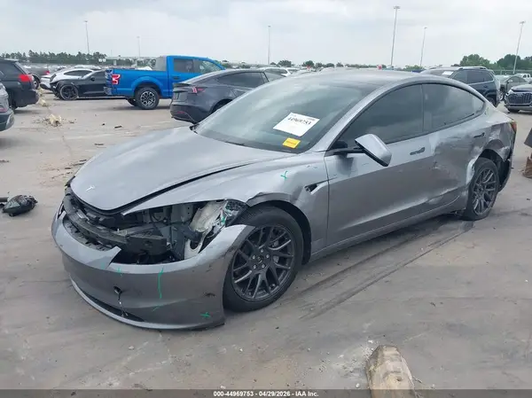 5YJ3E1EB1SF059948 2025 TESLA MODEL 3 - Image 2