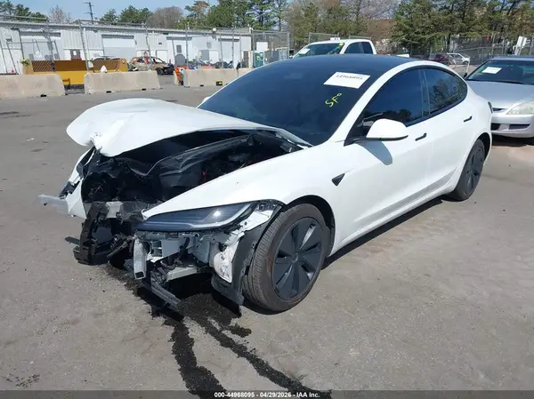 5YJ3E1EB1SF875994 2025 TESLA MODEL 3 - Image 2
