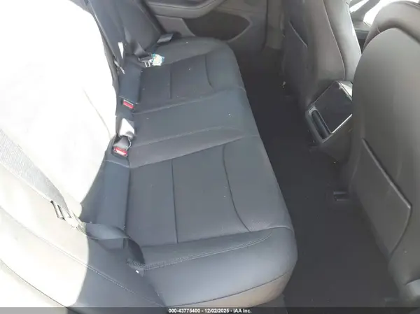 5YJ3E1EB1SF883691 2025 TESLA MODEL 3 - Image 8