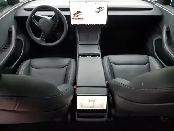 5YJ3E1EB1SF884582 2025 TESLA MODEL 3 - Image 8