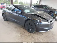 5YJ3E1EB1SF885084 2025 TESLA MODEL 3