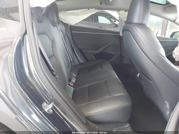 5YJ3E1EB1SF885084 2025 TESLA MODEL 3 - Image 8