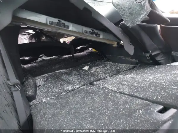 5YJ3E1EB1SF885344 2025 TESLA MODEL 3 - Image 8