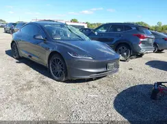 5YJ3E1EB1SF885554 2025 TESLA MODEL 3