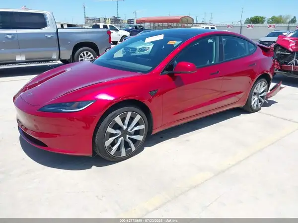5YJ3E1EB1SF905608 2025 TESLA MODEL 3 - Image 2