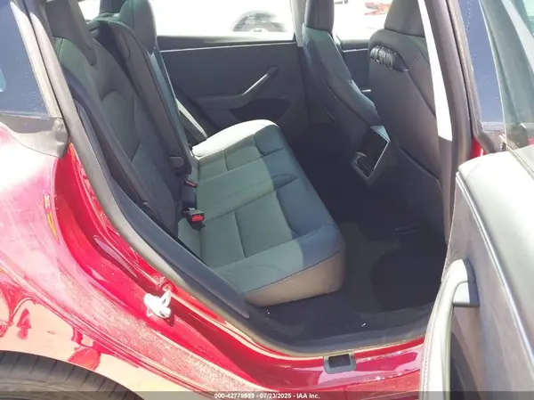 5YJ3E1EB1SF905608 2025 TESLA MODEL 3 - Image 8