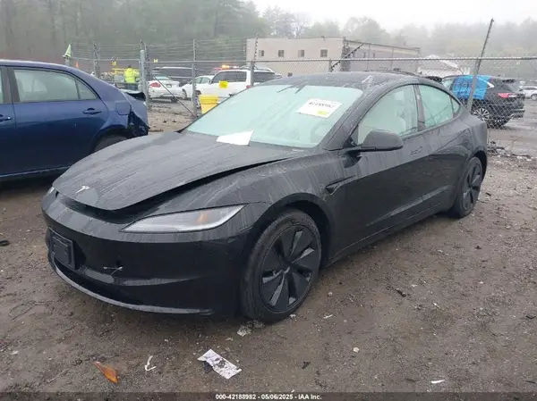 5YJ3E1EB1SF919105 2025 TESLA MODEL 3 - Image 2