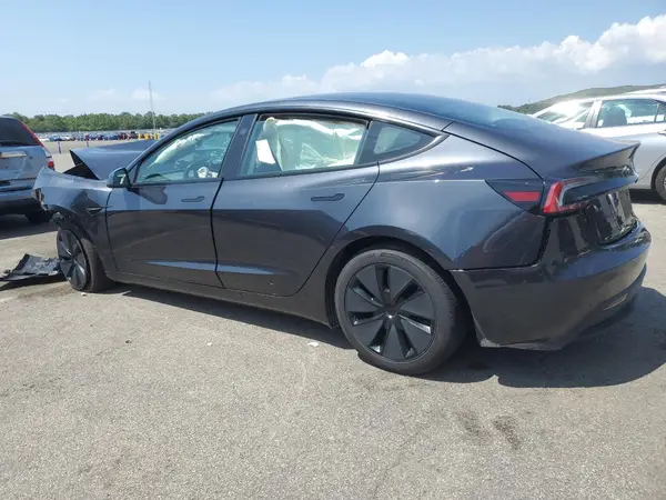 5YJ3E1EB1SF921694 2025 TESLA MODEL 3 - Image 2