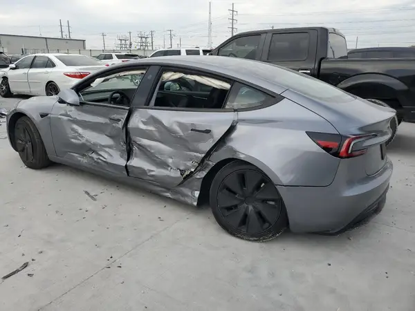 5YJ3E1EB1SF927964 2025 TESLA MODEL 3 - Image 2