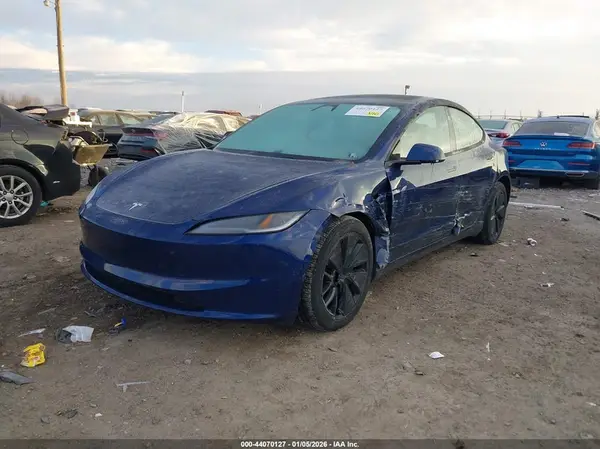 5YJ3E1EB1SF932615 2025 TESLA MODEL 3 - Image 2