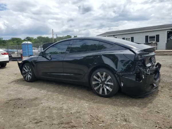5YJ3E1EB1SF932632 2025 TESLA MODEL 3 - Image 2