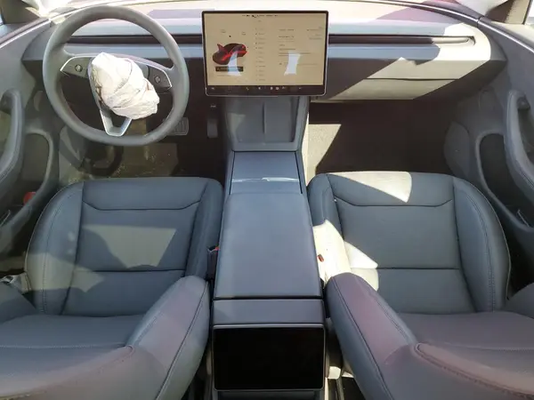 5YJ3E1EB1SF961953 2025 TESLA MODEL 3 - Image 8