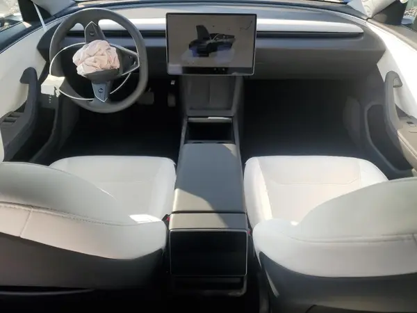 5YJ3E1EB1SF969521 2025 TESLA MODEL 3 - Image 8