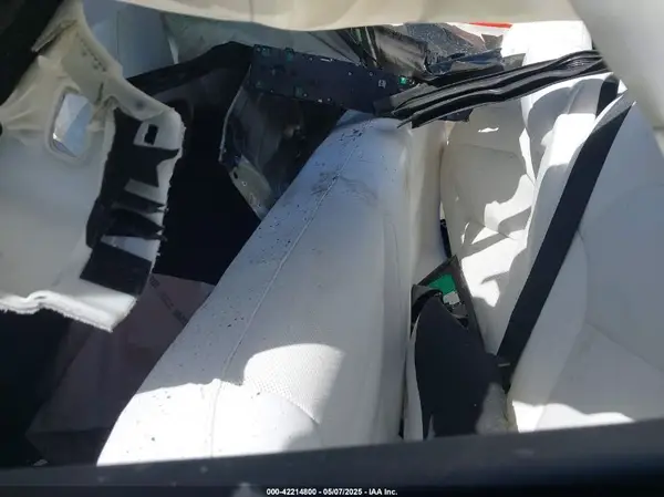 5YJ3E1EB1SF982253 2025 TESLA MODEL 3 - Image 8