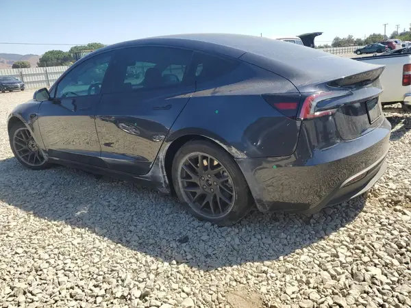 5YJ3E1EB1SF998162 2025 TESLA MODEL 3 - Image 2