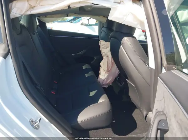 5YJ3E1EB1TF122614 2026 TESLA MODEL 3 - Image 8
