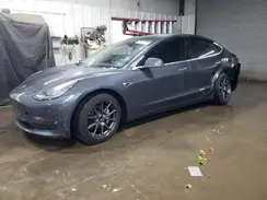 5YJ3E1EB2JF054269 2018 TESLA MODEL 3