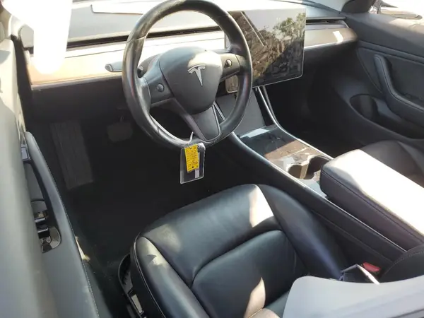 5YJ3E1EB2JF054403 2018 TESLA MODEL 3 - Image 8
