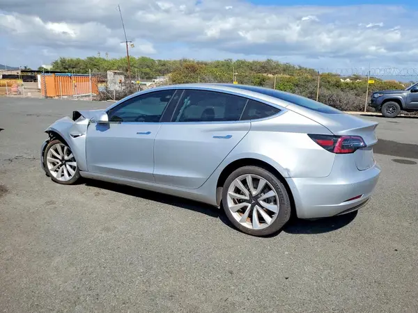 5YJ3E1EB2JF054921 2018 TESLA MODEL 3 - Image 2