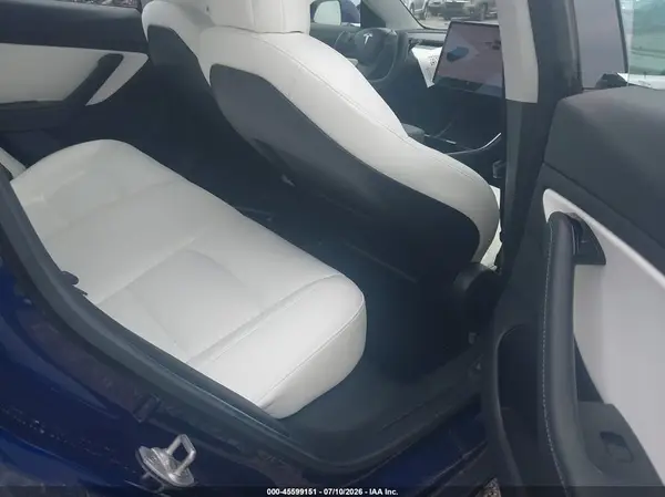 5YJ3E1EB2JF056121 2018 TESLA MODEL 3 - Image 8