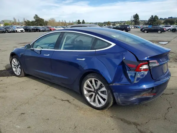 5YJ3E1EB2JF063845 2018 TESLA MODEL 3 - Image 2