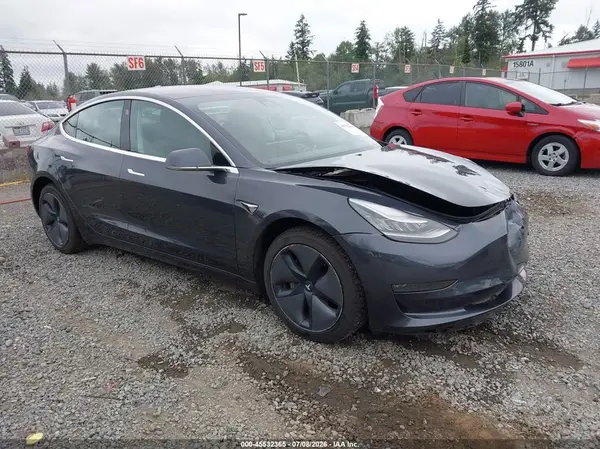 5YJ3E1EB2JF066633 2018 TESLA MODEL 3 - Image 1