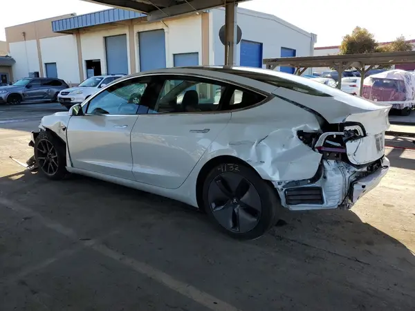 5YJ3E1EB2JF067118 2018 TESLA MODEL 3 - Image 2