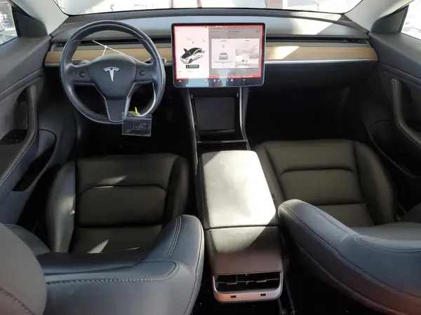 5YJ3E1EB2JF067118 2018 TESLA MODEL 3 - Image 8